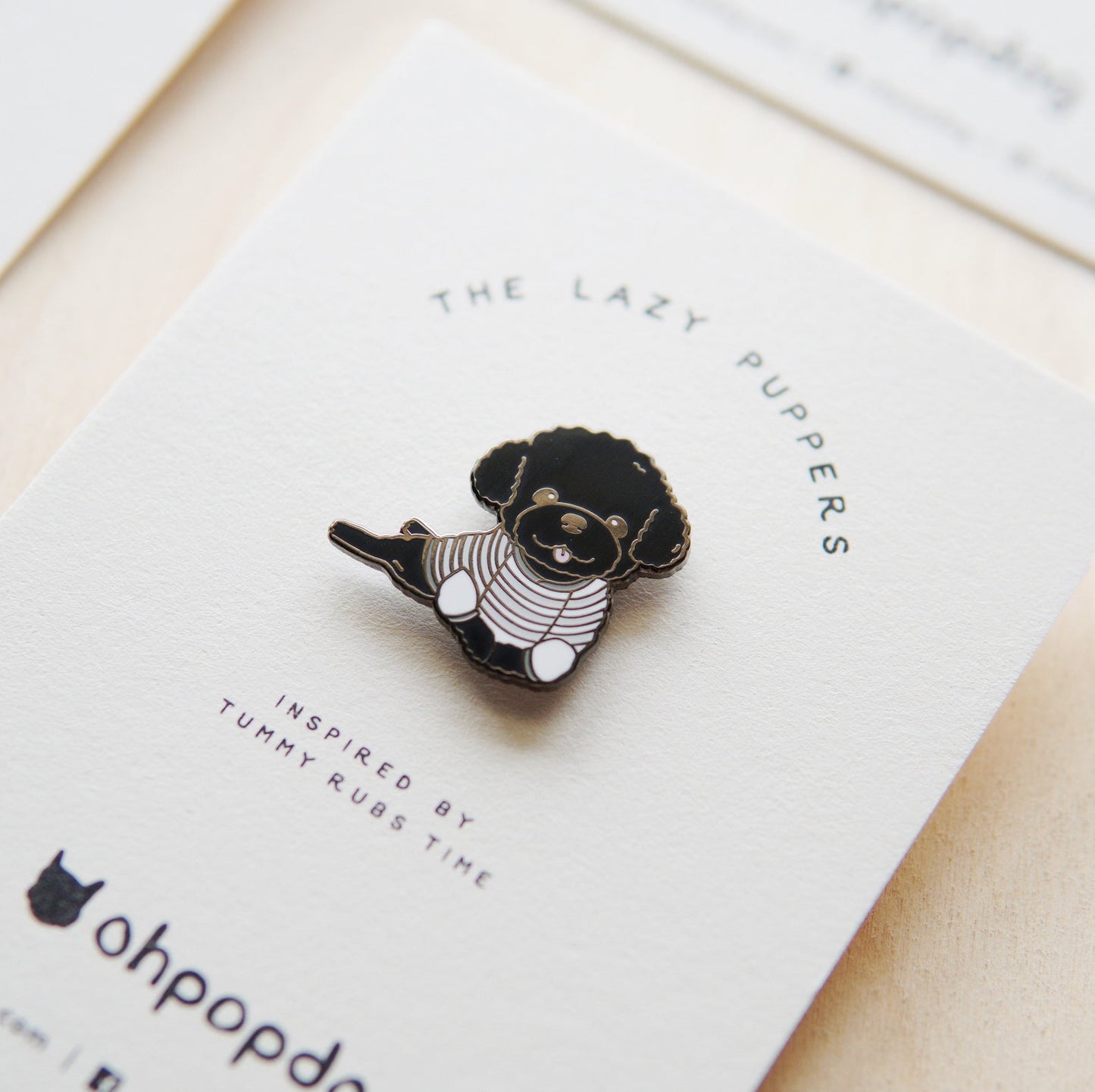 Poodle Pin - Living - opdsg
